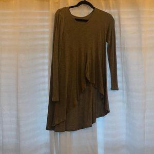 Grey long sleeve shirt